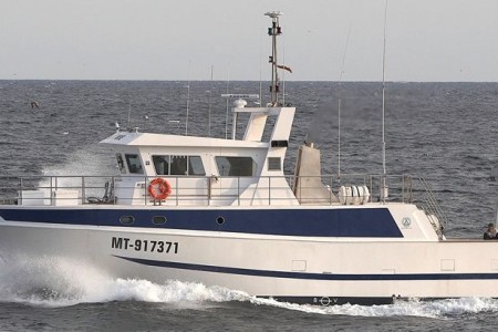 Barco de Pesca de Arrastre - Aresa 2300 TW