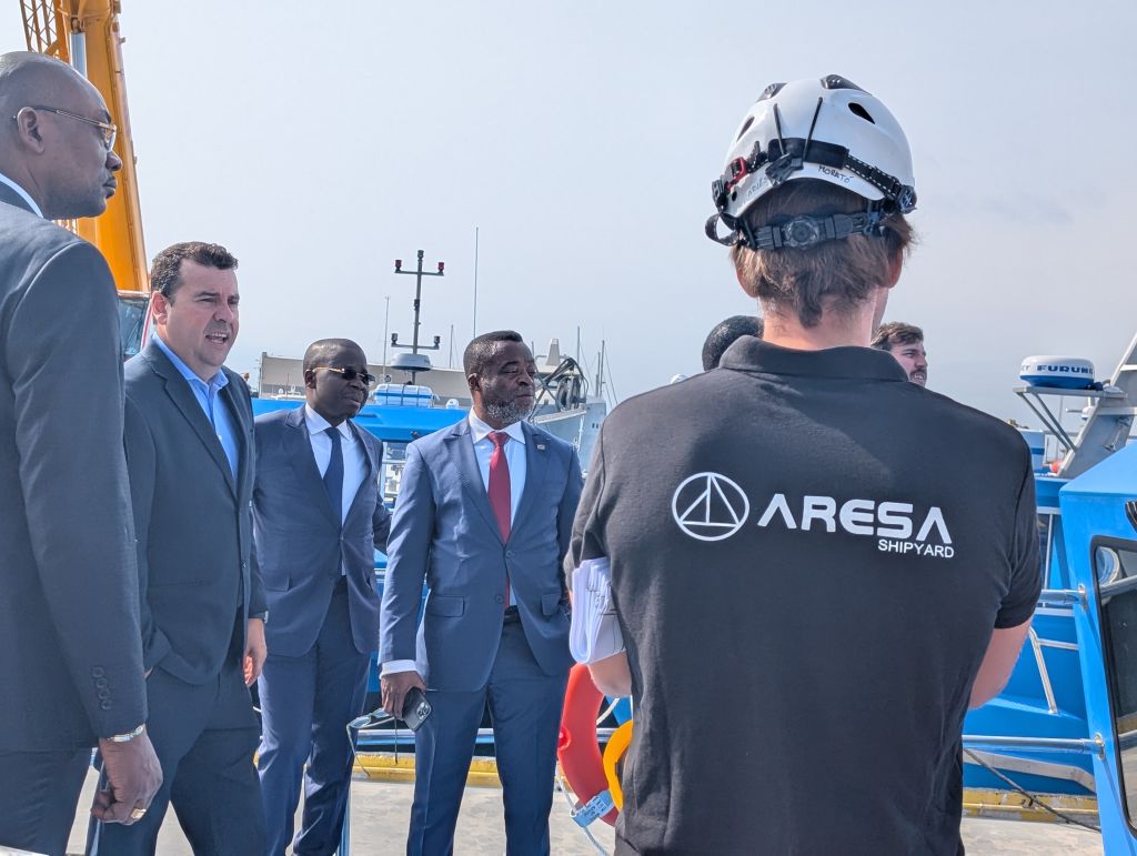 Visita oficial del Ministre de Pesca del Congo