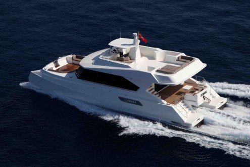 ARESA 2400 - 2100 Yacht Cat photo 4