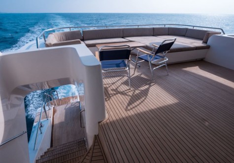 ARESA 2400 - 2100 Yacht Cat photo 12