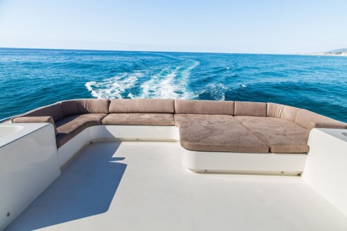 ARESA 2400 - 2100 Yacht Cat photo 15