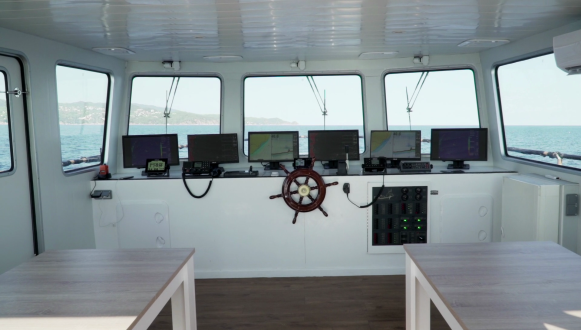 Seiner Fishing Boat photo 6