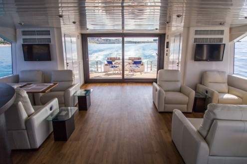 ARESA 2500 Yacht photo 11