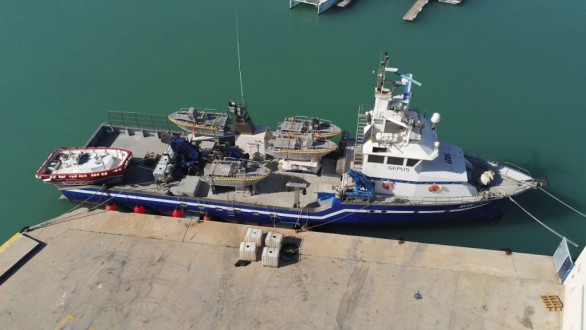 Tunna Fishing  Vessel photo 3