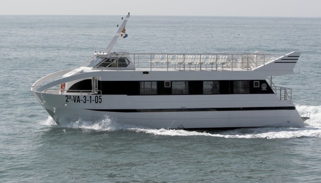 Catamaran à Passagers