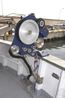 Surface Longliner Fishing vessel photo 11